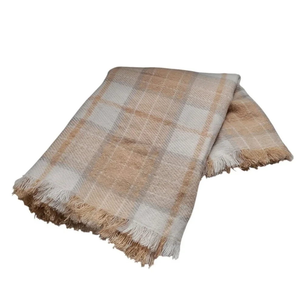 American Eagle Plaid Blanket Scarf Wrap Womens Size OS Tan Cream Fringe Cozy